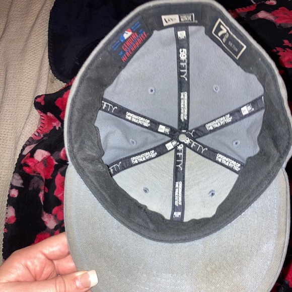 NY Yankee Hat - Picture 3 of 9